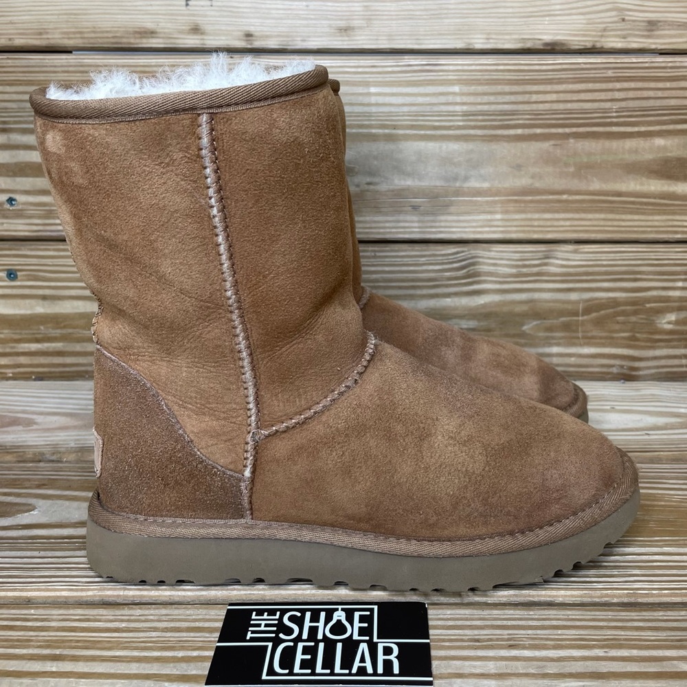 UGG Classic Short Boot in Chestnut Brown Suede